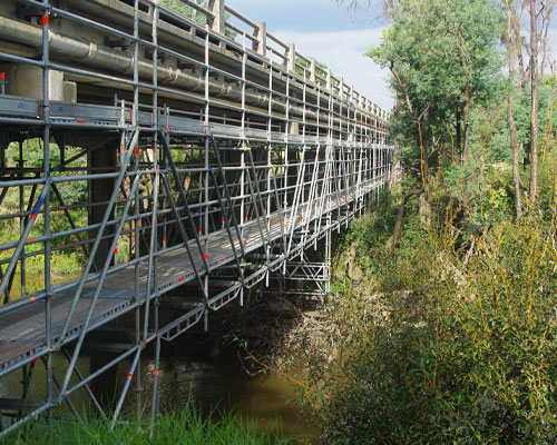 Toms Bridge scaffold by O&M